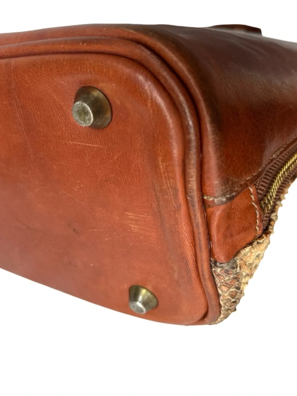 This Terrida rare vintage leather shoulder tote